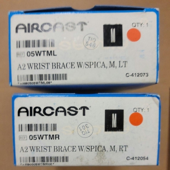 Aircast A2 wrist braces with thumb spica medium Left and Right - Picture 3 of 3